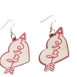 NWT. Vintage Style Pink Heart Drop & Dangle Earrings